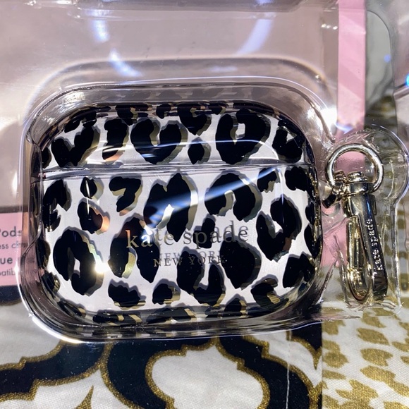 KATE SPADE LEOPARD PRINT AIRPODS PRO CASE WIRELESS CHARGING COMPATIBLE - Picture 10 of 10